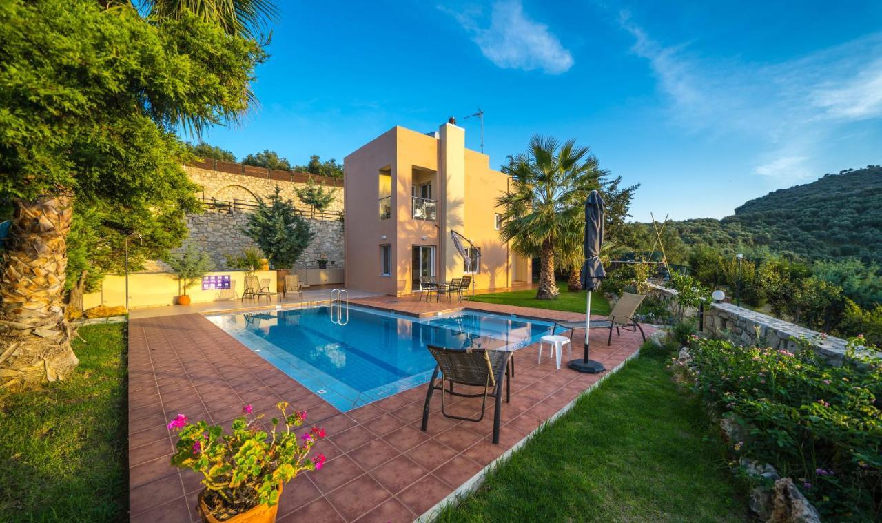 Meliades Villas Agia Marina Dış mekan fotoğraf