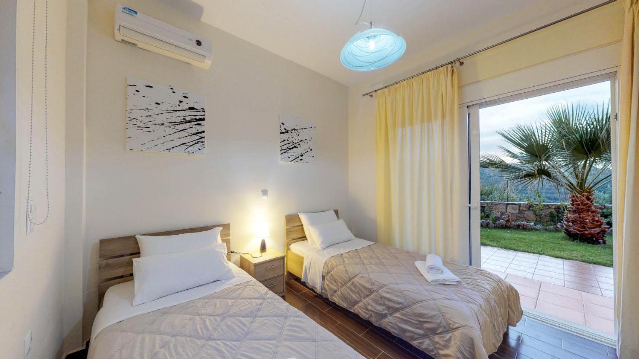 Meliades Villas Agia Marina Dış mekan fotoğraf