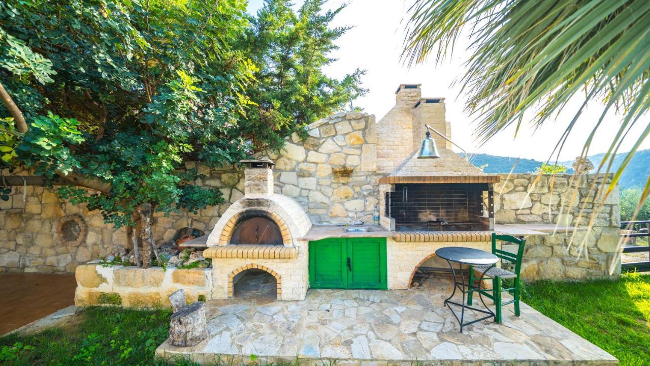 Meliades Villas Agia Marina Dış mekan fotoğraf