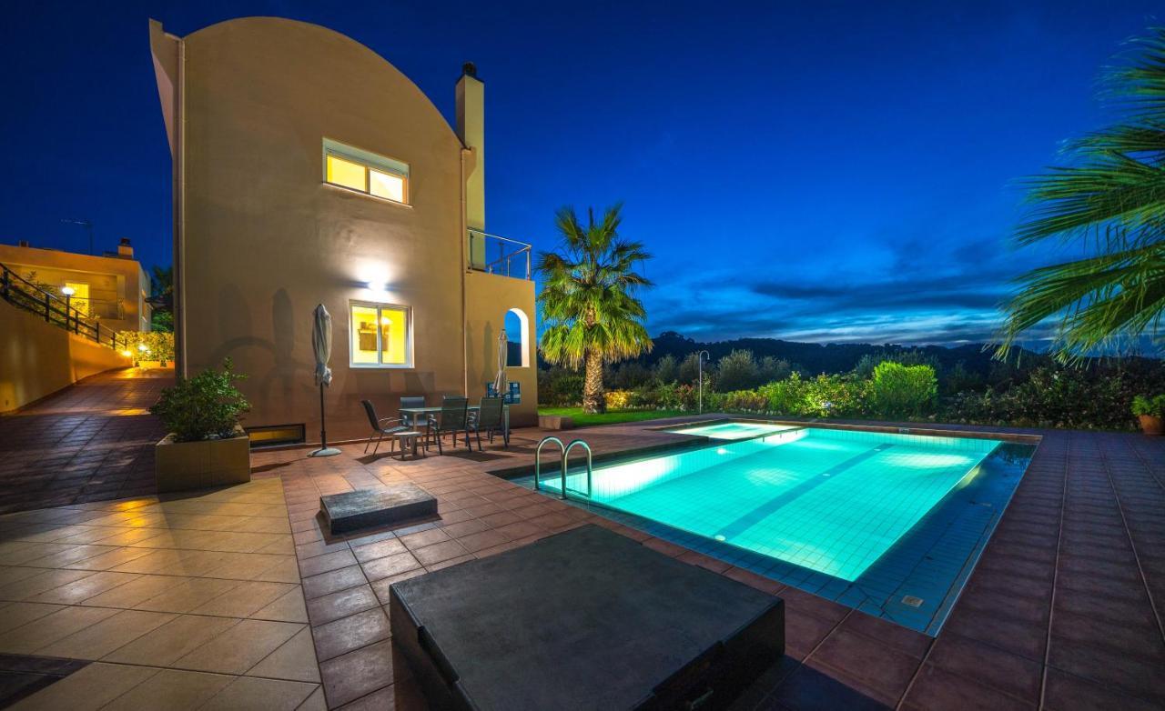 Meliades Villas Agia Marina Dış mekan fotoğraf